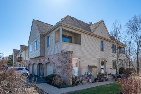 51 Sunrise Drive Hanover NJ 07981
