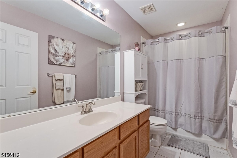 9 Ferndale Lane Hardyston NJ 07419