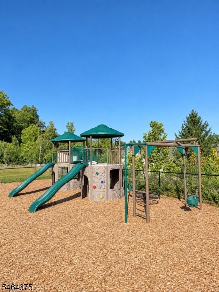 9 Ferndale Lane Hardyston NJ 07419