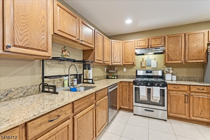 9 Ferndale Lane Hardyston NJ 07419