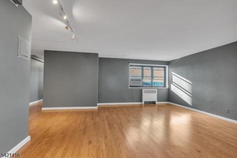 208 Anderson Street Hackensack NJ 07601