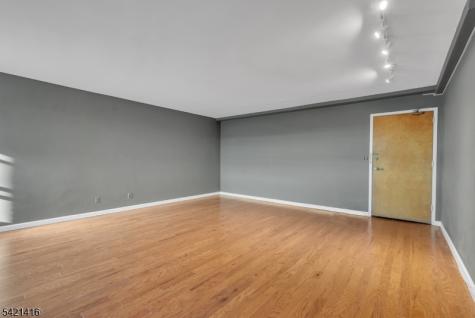 208 Anderson Street Hackensack NJ 07601