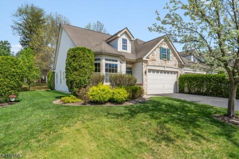 579 Edward Street Lopatcong NJ 08865