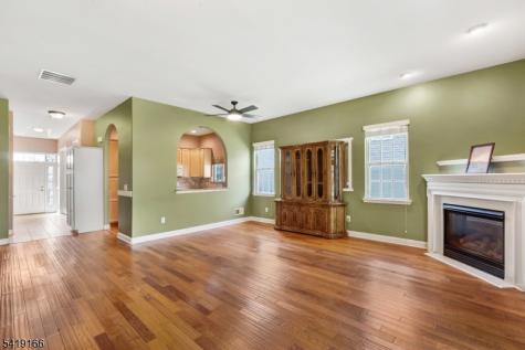 579 Edward Street Lopatcong NJ 08865