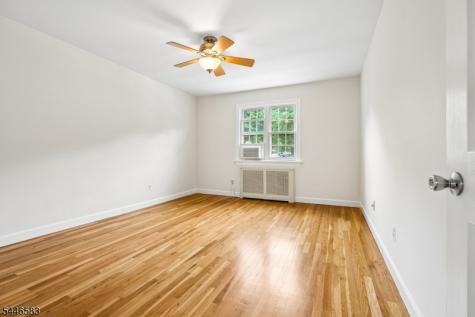 16 Wedgewood Drive Verona NJ 07044