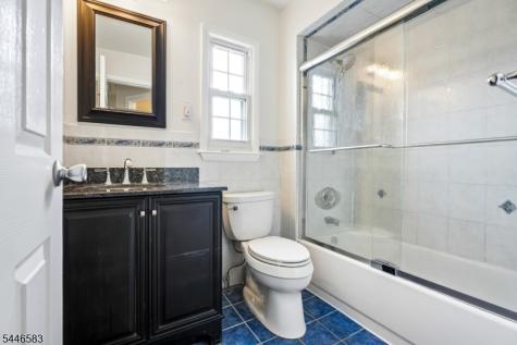 16 Wedgewood Drive Verona NJ 07044