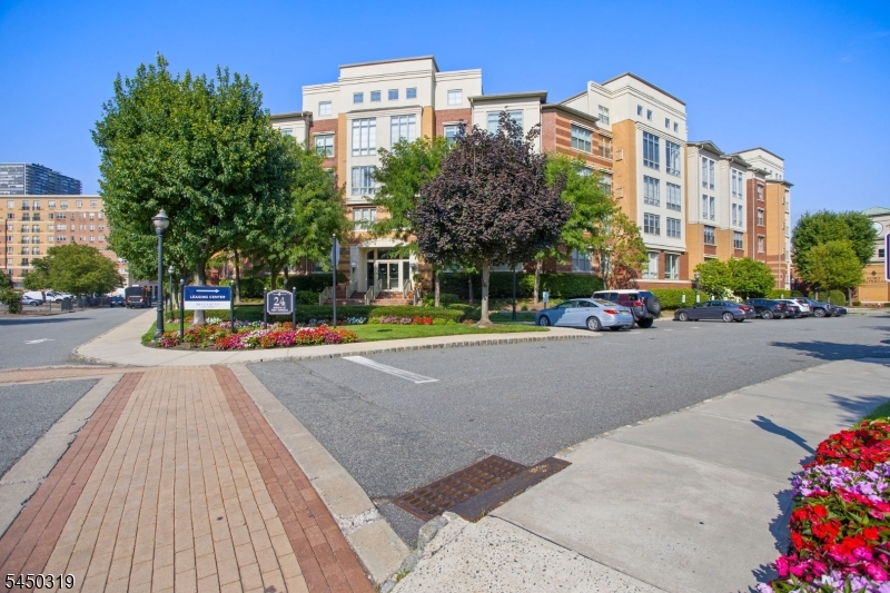 24 Ave At Port Imperial West New York NJ 07093