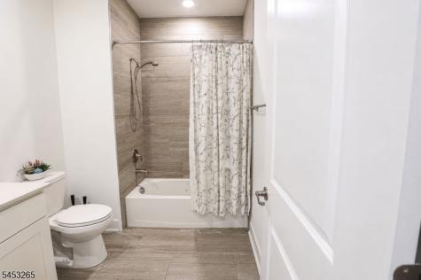 3 Myers Terrace Morris Plains NJ 07950