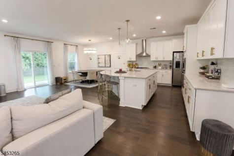 3 Myers Terrace Morris Plains NJ 07950