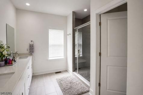 3 Myers Terrace Morris Plains NJ 07950