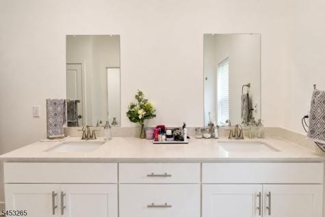 3 Myers Terrace Morris Plains NJ 07950