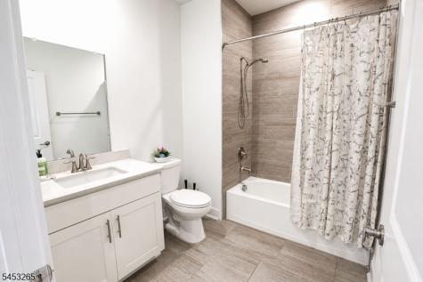 3 Myers Terrace Morris Plains NJ 07950
