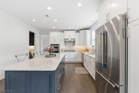 8 Van Cleef Drive Readington NJ 08889