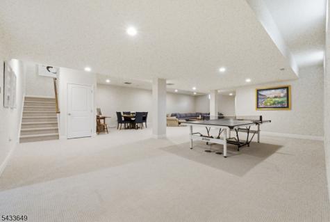 8 Van Cleef Drive Readington NJ 08889