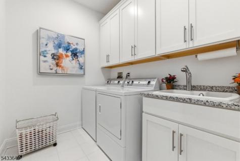8 Van Cleef Drive Readington NJ 08889