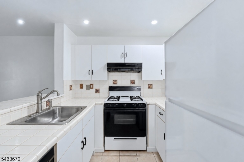 320 Edpas Road New Brunswick NJ 08901