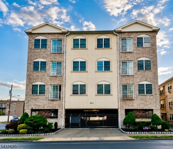 351 S Broad Elizabeth NJ 07201