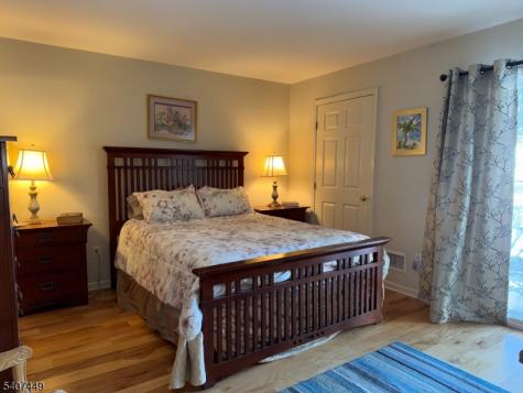 37 Chanda Court Clifton NJ 07012
