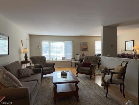37 Chanda Court Clifton NJ 07012
