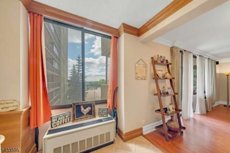 300 Winston Dr-c0214 Cliffside Park NJ 07010
