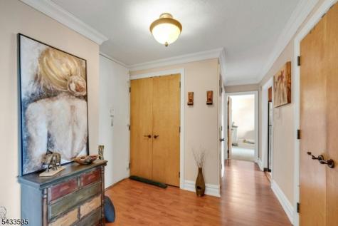300 Winston Dr-c0214 Cliffside Park NJ 07010