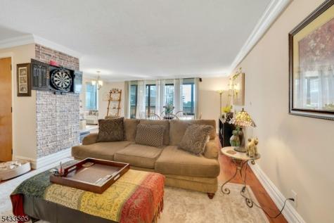 300 Winston Dr-c0214 Cliffside Park NJ 07010