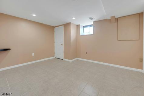 177 Bexley Lane Piscataway NJ 08854