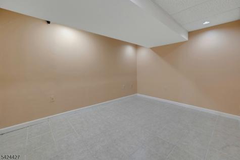 177 Bexley Lane Piscataway NJ 08854