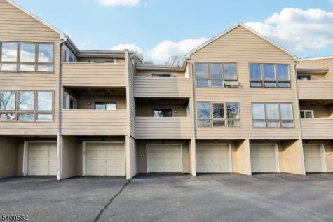 26 Sunrise Drive Long Hill NJ 07933