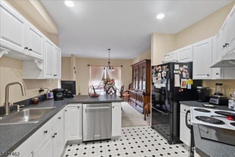 9224 Richmond Road West Milford NJ 07480
