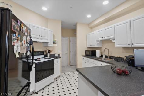 9224 Richmond Road West Milford NJ 07480