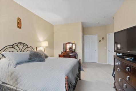 9224 Richmond Road West Milford NJ 07480