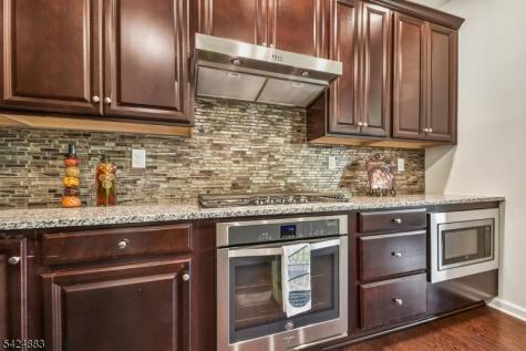 35 Albert Court Randolph NJ 07869