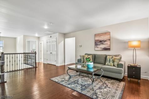 35 Albert Court Randolph NJ 07869