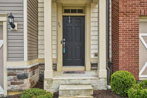 35 Albert Court Randolph NJ 07869