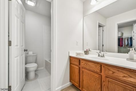 35 Albert Court Randolph NJ 07869