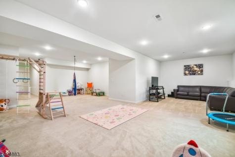35 Albert Court Randolph NJ 07869