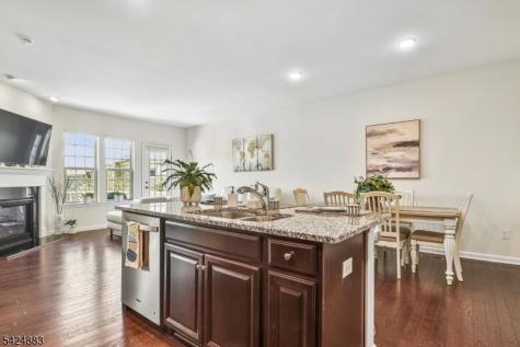 35 Albert Court Randolph NJ 07869