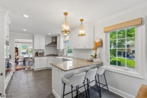 25 Fells Manor Road Caldwell Boro NJ 07006