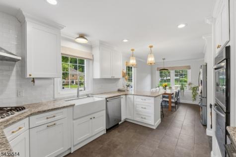 25 Fells Manor Road Caldwell Boro NJ 07006