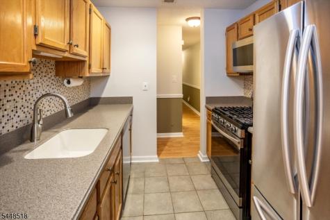 141 Woods Edge Drive Roxbury NJ 07876