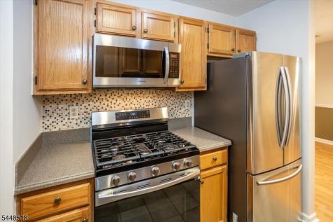 141 Woods Edge Drive Roxbury NJ 07876