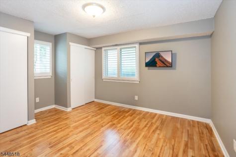 141 Woods Edge Drive Roxbury NJ 07876