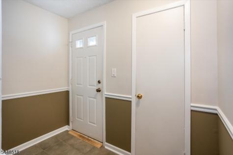 141 Woods Edge Drive Roxbury NJ 07876