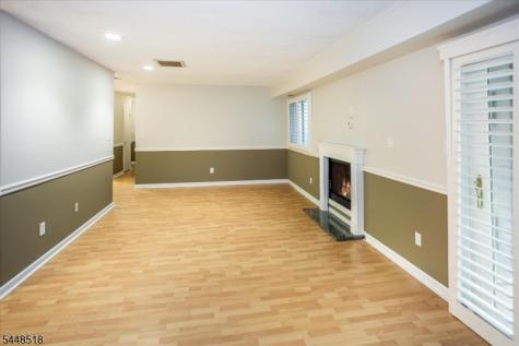 141 Woods Edge Drive Roxbury NJ 07876