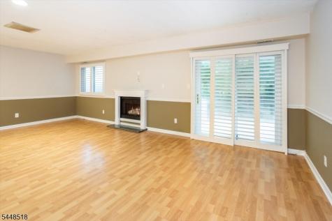 141 Woods Edge Drive Roxbury NJ 07876