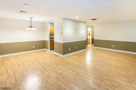 141 Woods Edge Drive Roxbury NJ 07876