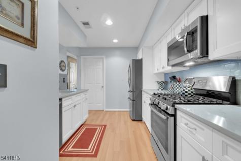 64 Dayton Court Independence NJ 07840