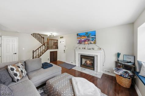 95 Almond Drive Franklin NJ 08873