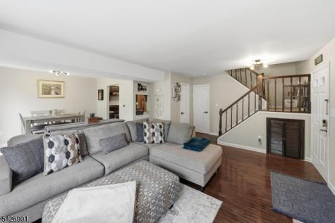 95 Almond Drive Franklin NJ 08873